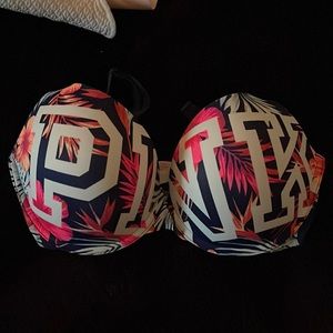 Pink bra never worn